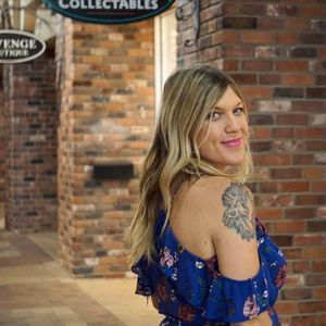 Meet your Posher, Nicole